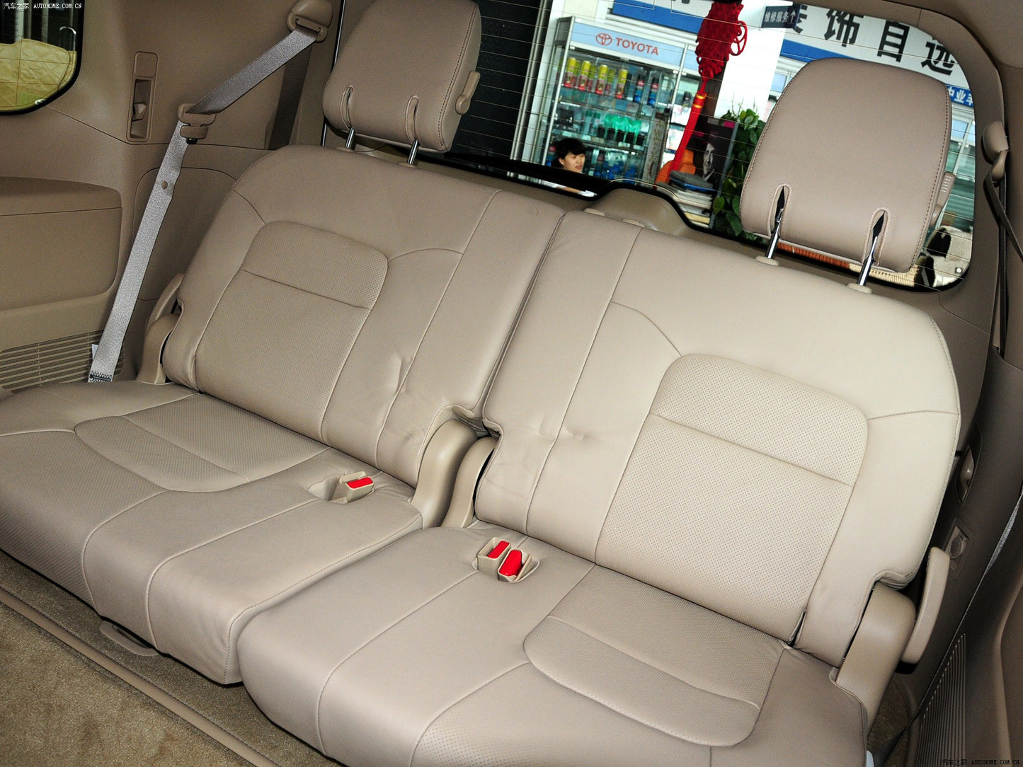 2012–2015 Toyota Land Cruiser 200 Series Seat Covers – Custom Fit Full Set, Leather & Nappa Options